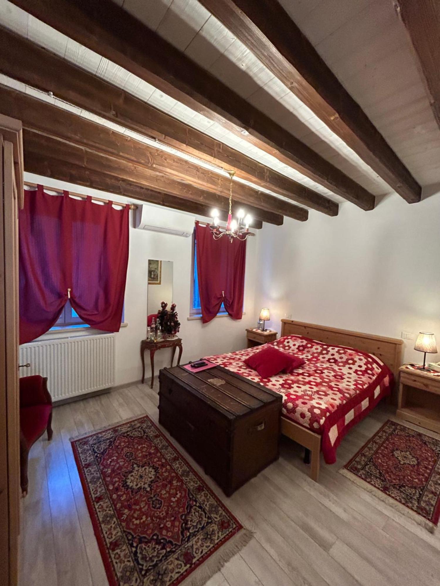 Domus Iulii Bed & Breakfast Cividale Del Friuli Luaran gambar