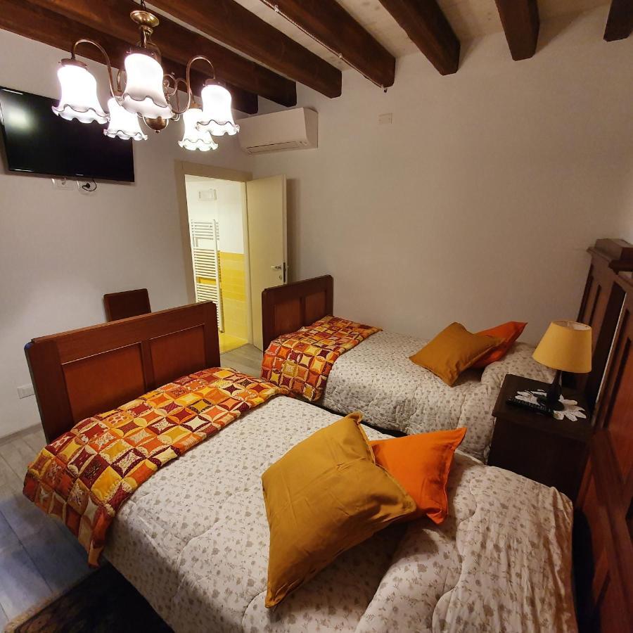 Domus Iulii Bed & Breakfast Cividale Del Friuli Luaran gambar